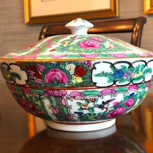 Vintage Rose Medallion Famillie Porcelain Serving Bowl w lid